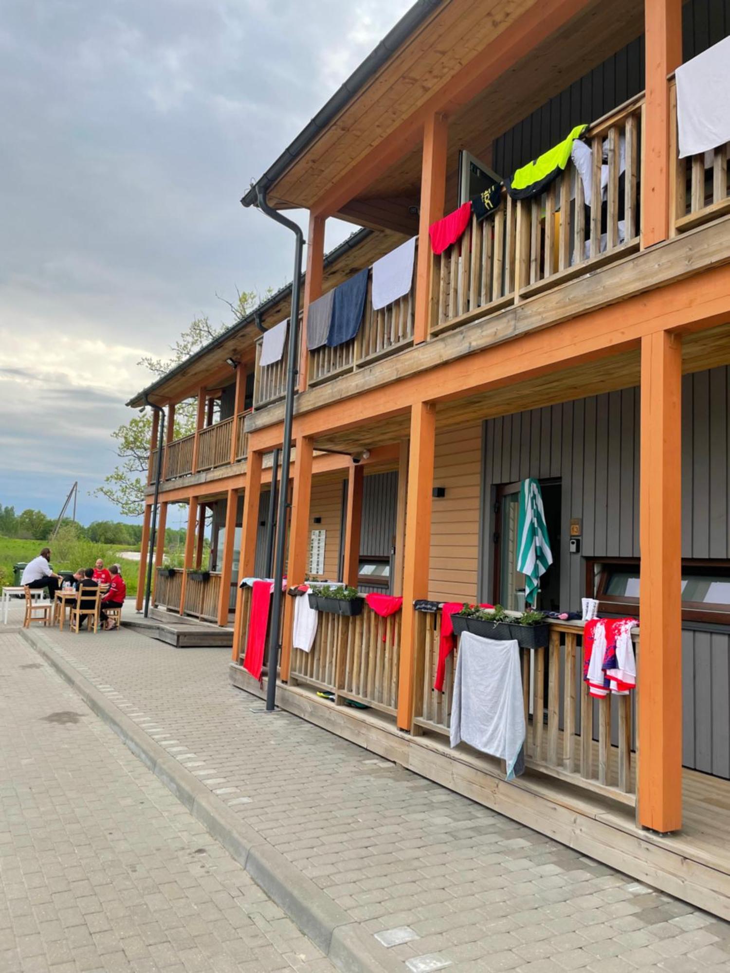 Bestes Apartamenti Koceni エクステリア 写真