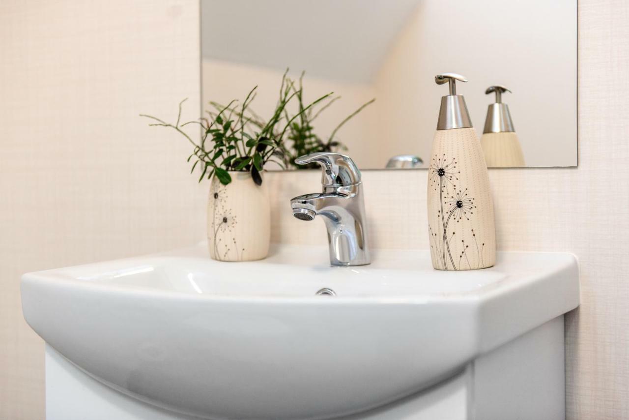 Bestes Apartamenti Koceni エクステリア 写真